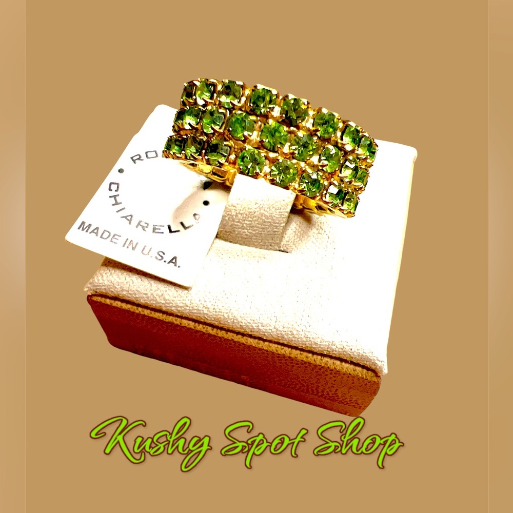 NWT✨❇️🍋‍🟩💚ROBERTA CHIARELLA™️ Peridot Eternity IcedOut Ring Goldtone sz 6.75✨